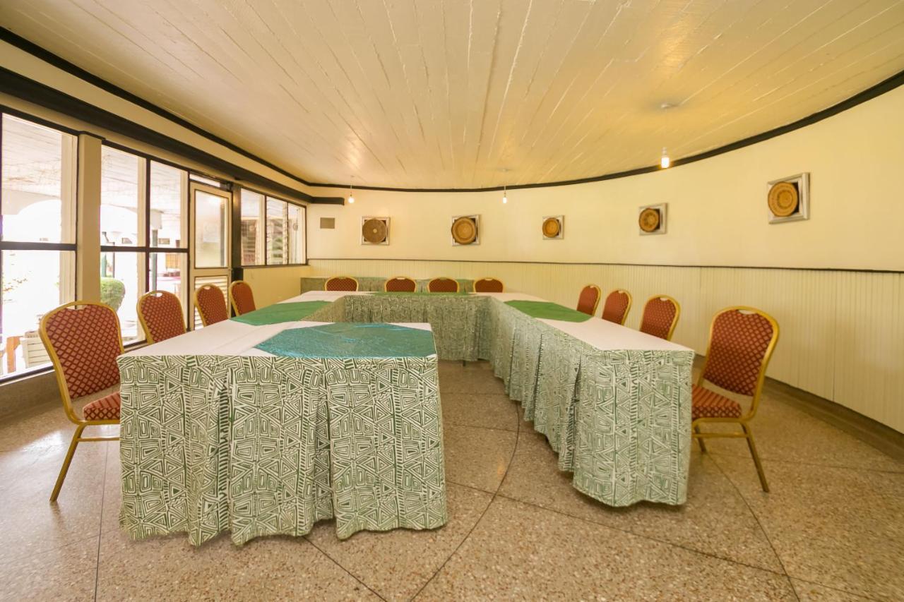 Green Hills Hotel Nyeri Bagian luar foto