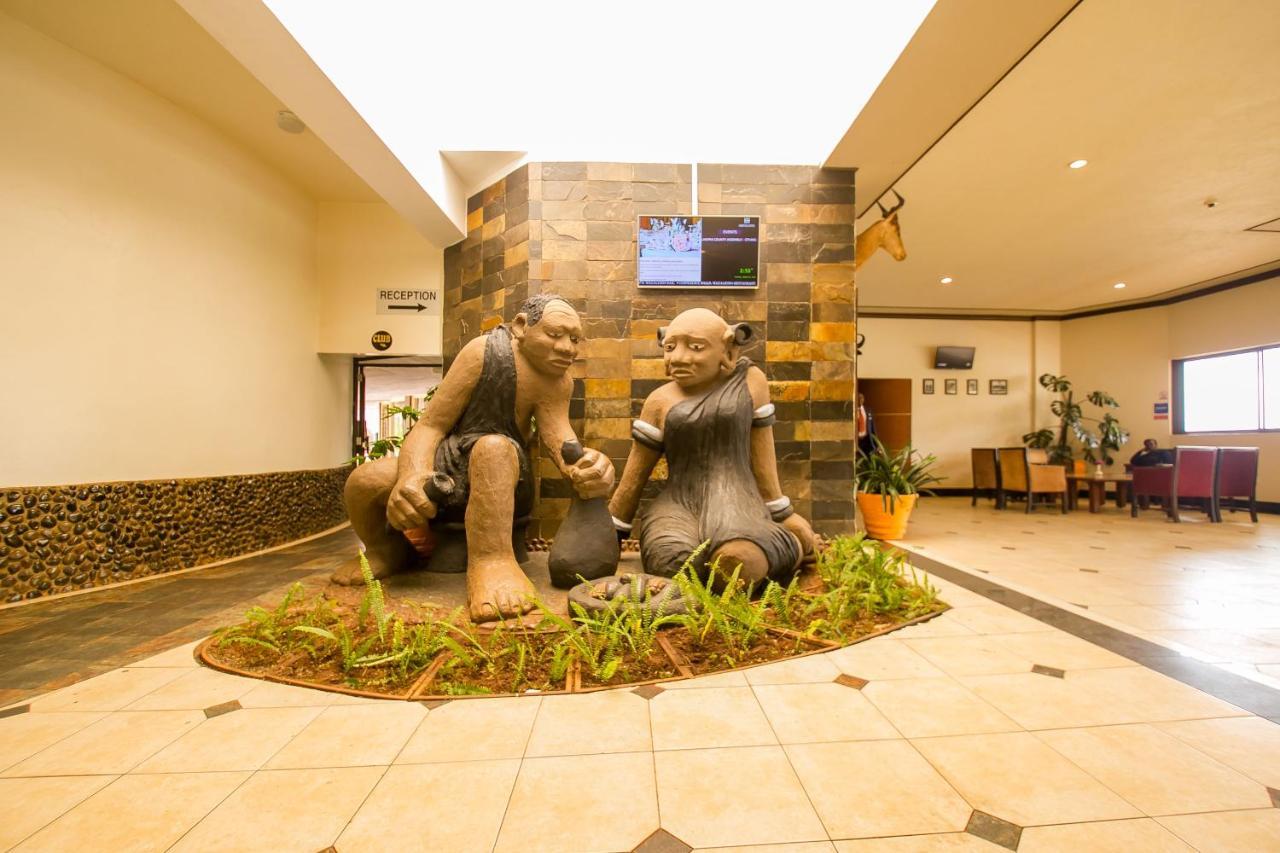 Green Hills Hotel Nyeri Bagian luar foto