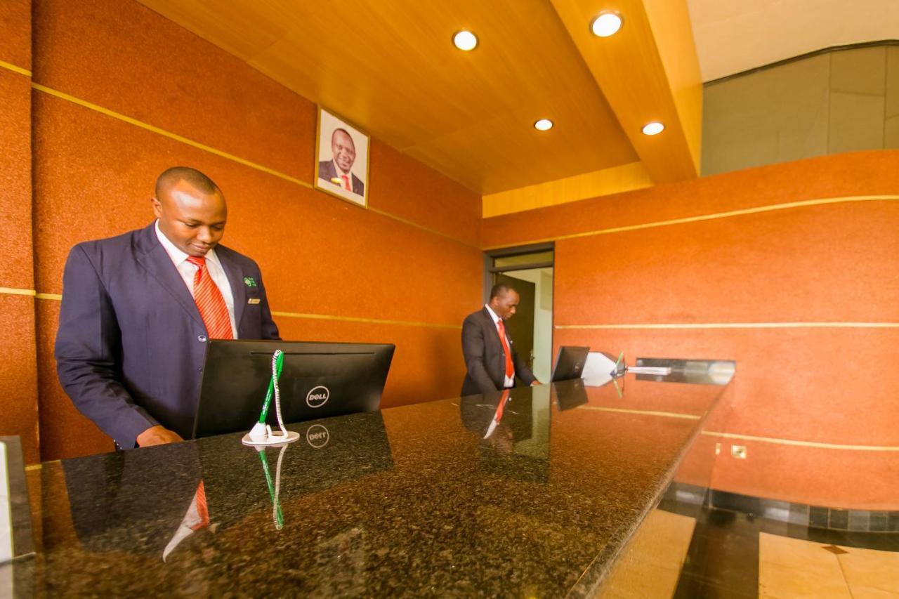 Green Hills Hotel Nyeri Bagian luar foto